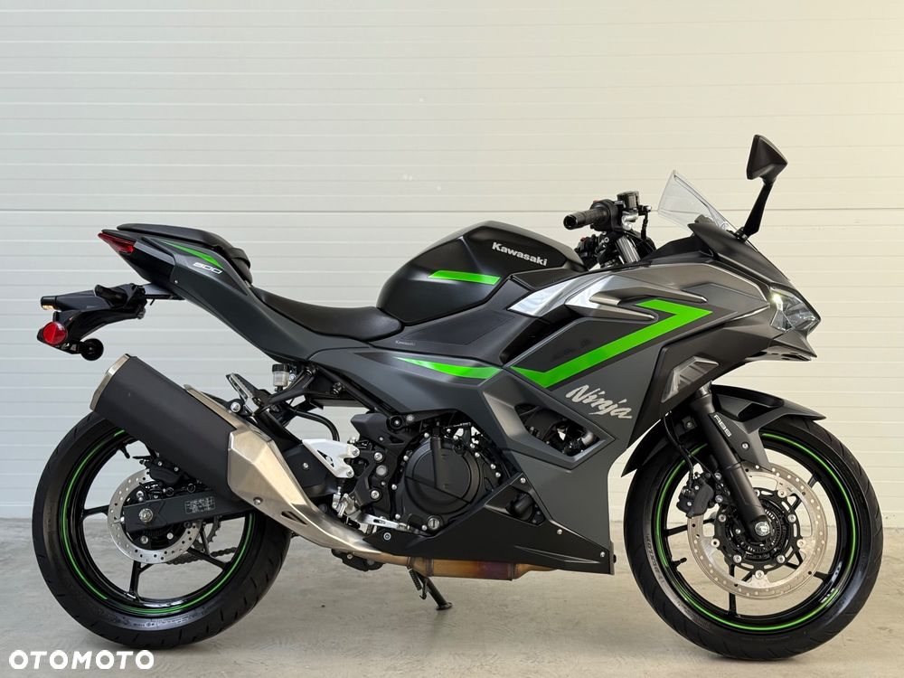 Kawasaki Ninja 500 - 3