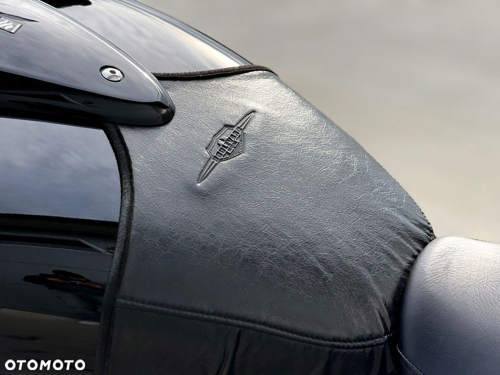 Suzuki Boulevard - 28