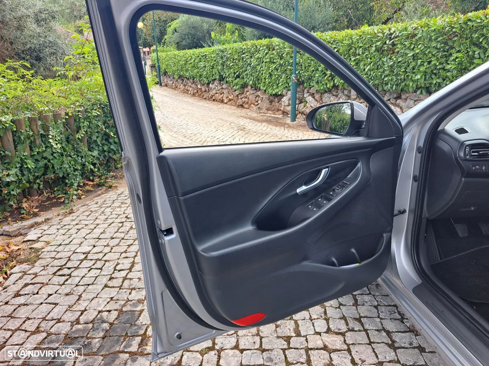 Hyundai i30 1.0 T-GDI Style Plus - 13