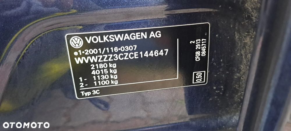 Volkswagen Passat 2.0 TDI DPF Highline - 15