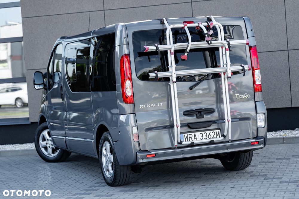 Renault Trafic FAP Grand Passenger Black Edition - 11