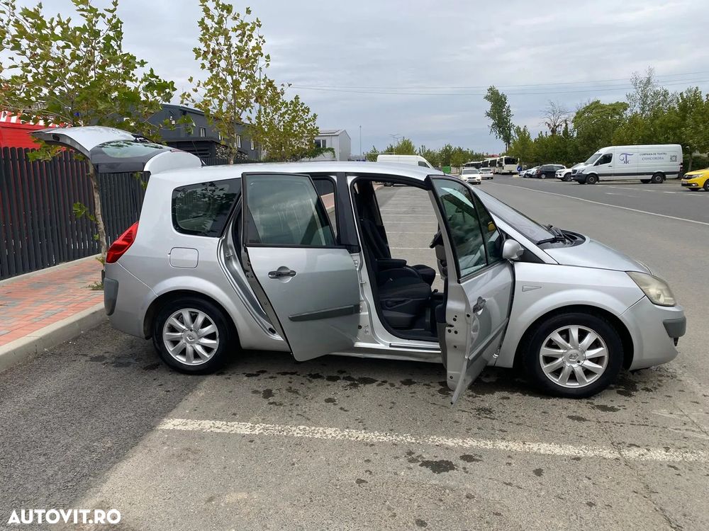 Renault Scenic - 21
