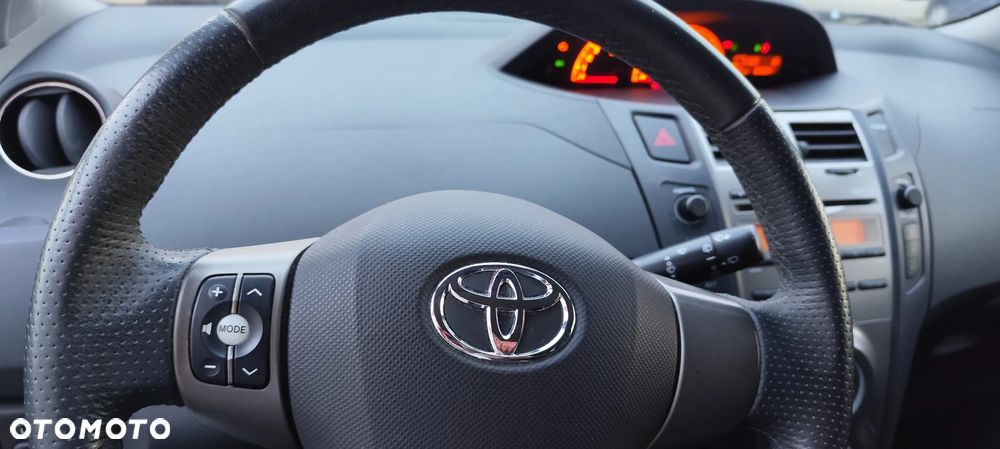 Toyota Yaris 1.33 Luna Start - 35