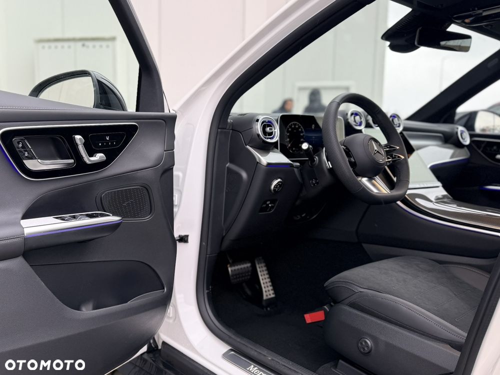 Mercedes-Benz GLC - 16