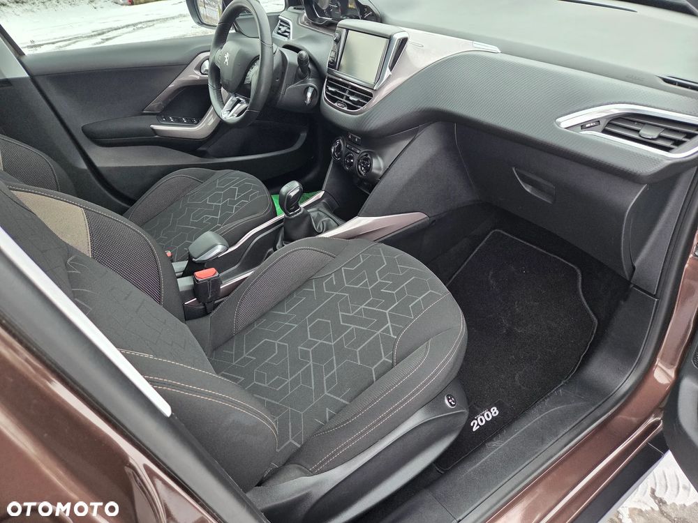 Peugeot 2008 PureTech 82 Access - 16