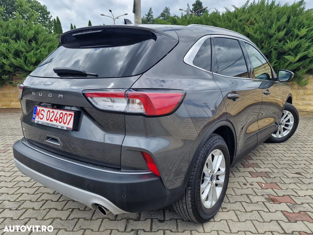 Ford Kuga 2.0 EcoBlue Aut. 4x4 TITANIUM - 4