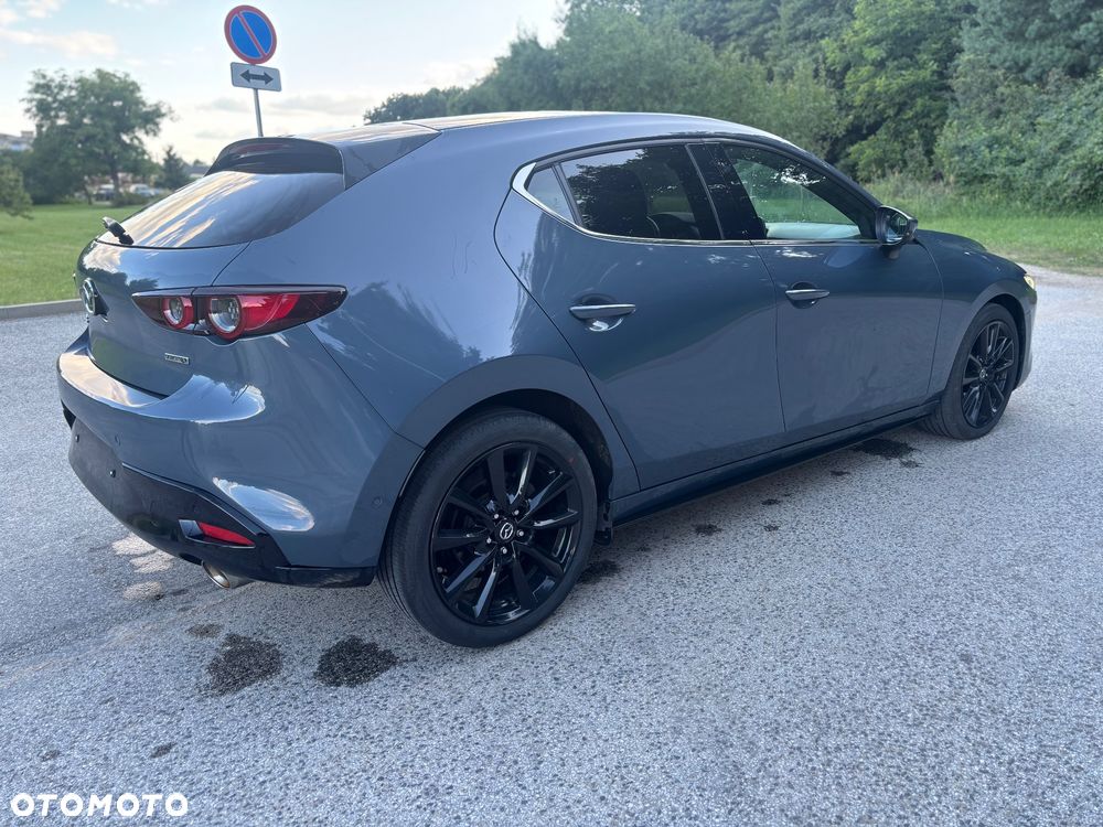 Mazda 3 - 8