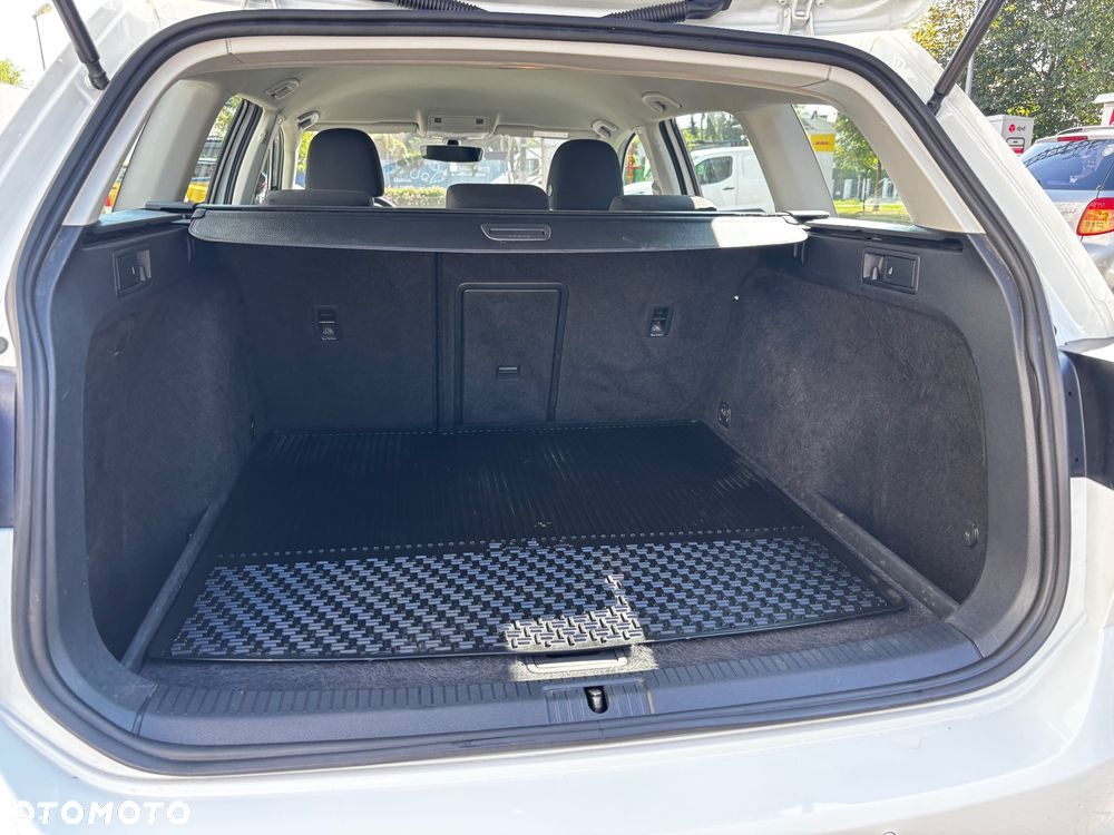 Volkswagen Golf VII 1.4 TSI BMT Comfortline - 12