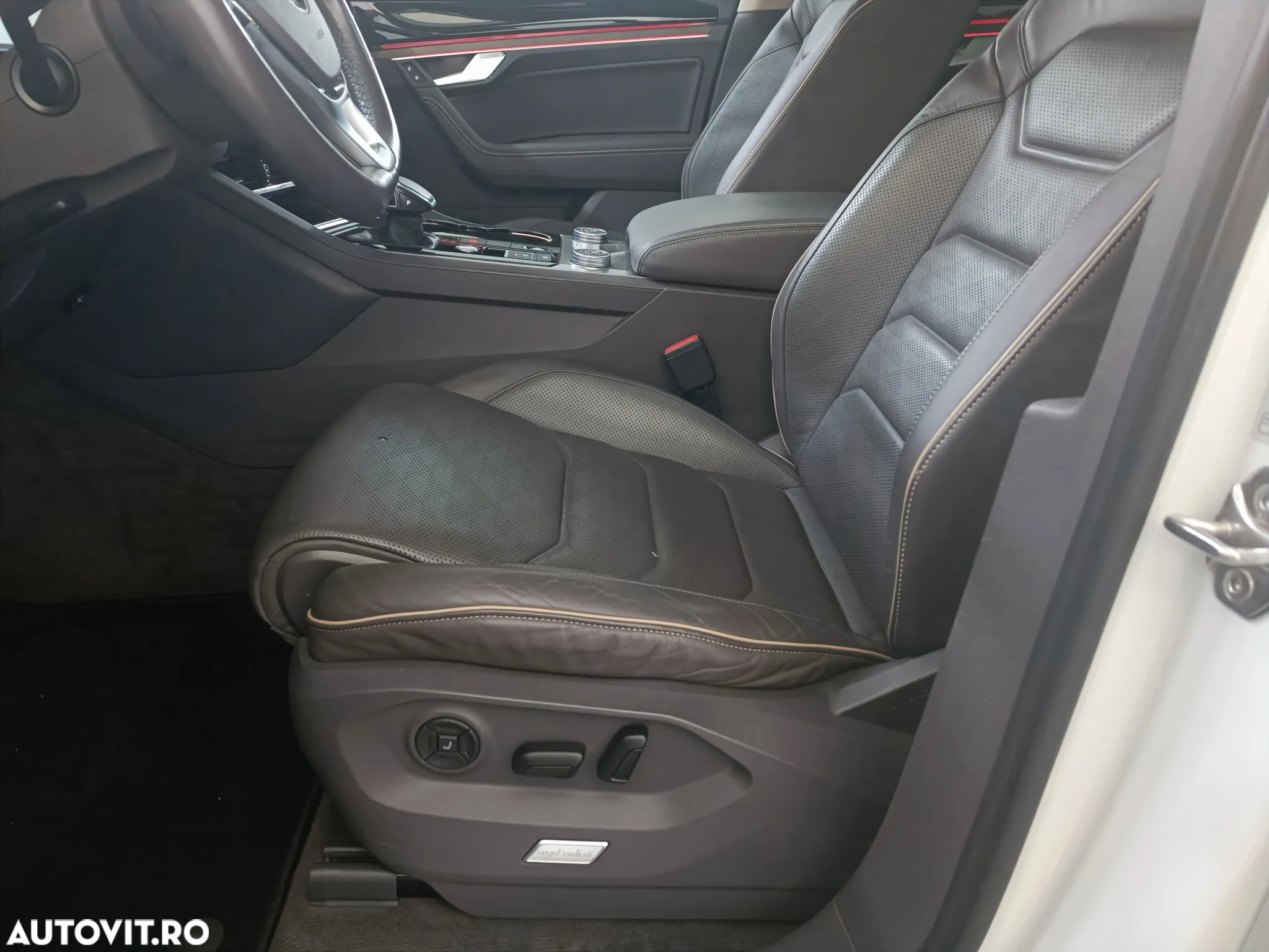 Volkswagen Touareg 3.0 V6 TDI 4Motion DPF Automatik Atmosphere - 26