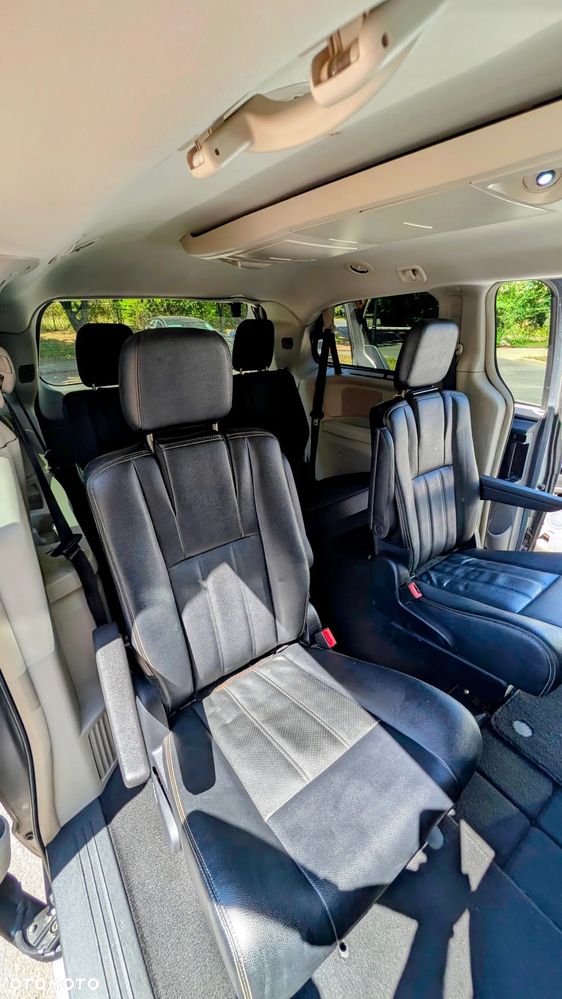 Chrysler Town & Country 3.6 Touring - 5