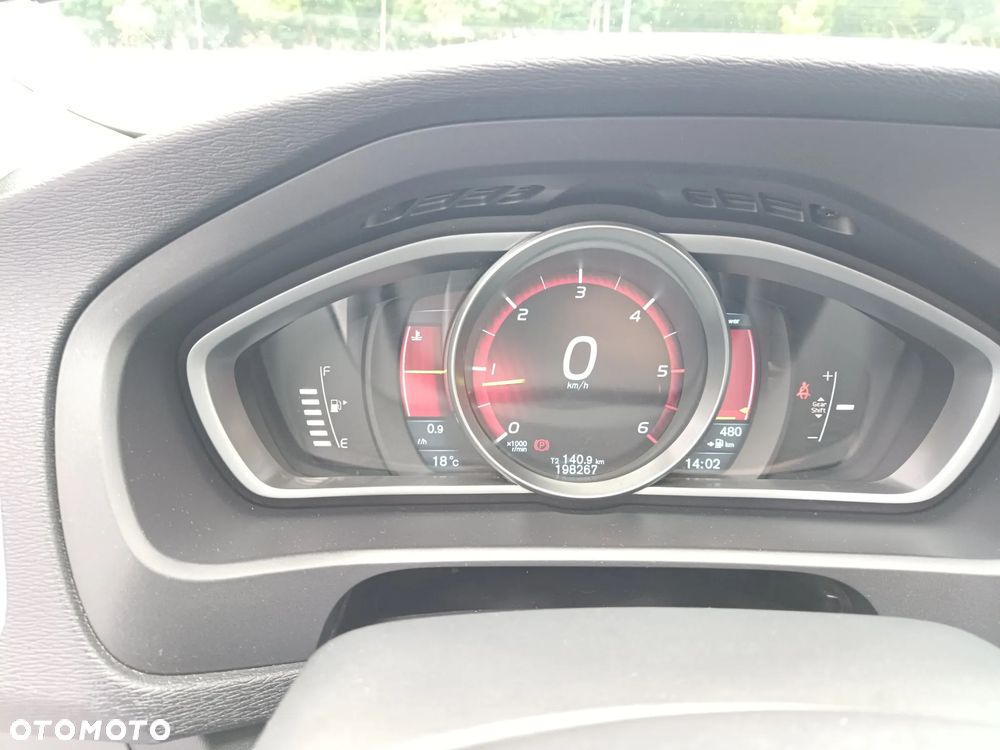 Volvo V40 D3 - 9