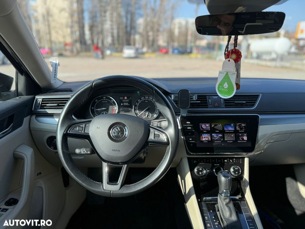 Skoda Superb 2.0 TDI DSG Ambition - 7