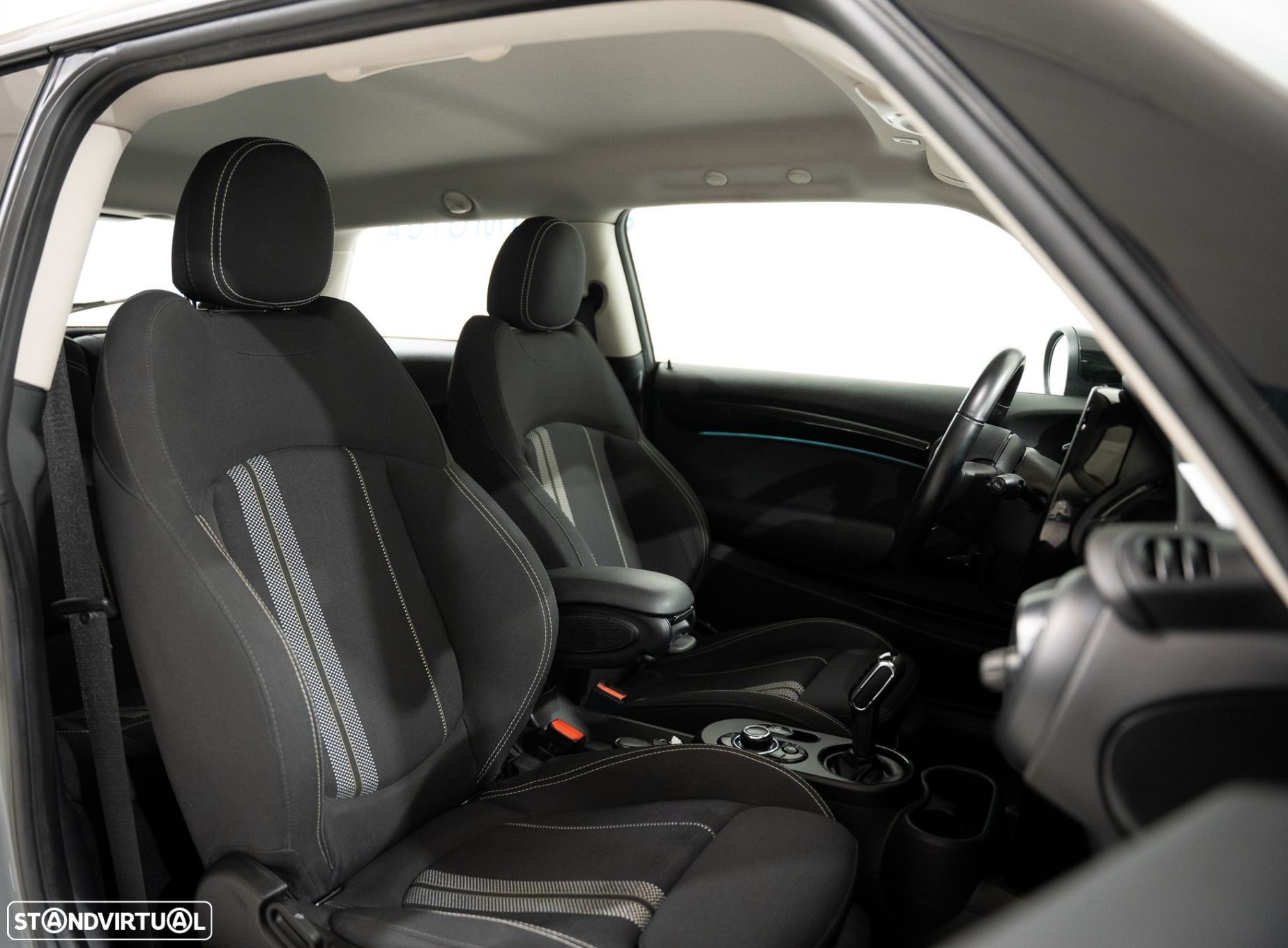 MINI 3 Portas Cooper SE Premium Essential - 15