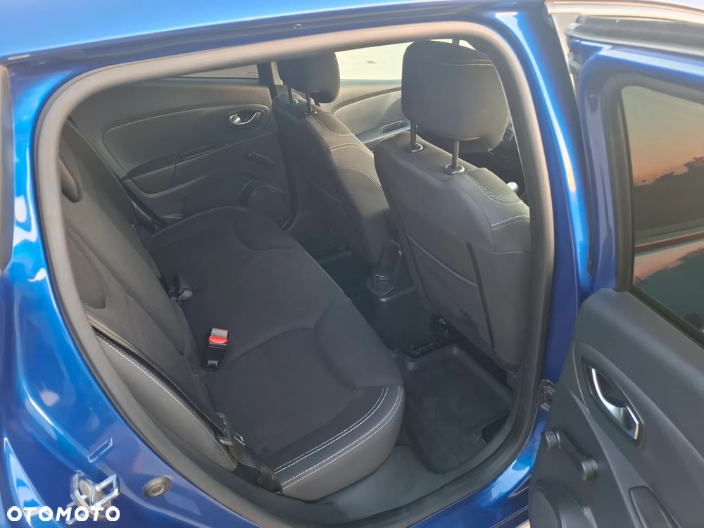 Renault Clio 1.2 16V Limited Plus - 14