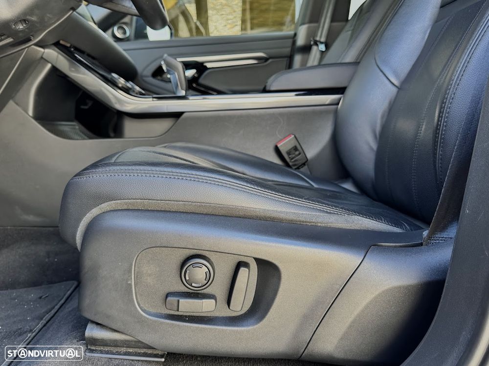 Land Rover Range Rover Evoque P300e R-Dynamic SE - 9