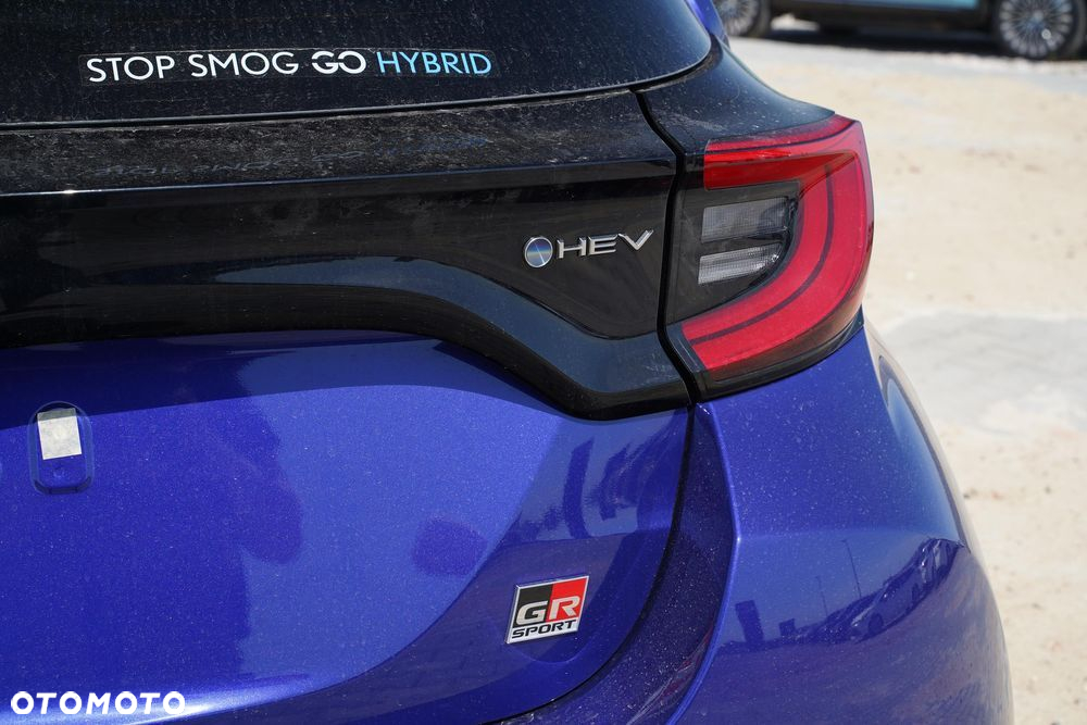 Toyota Yaris Hybrid 1.5 GR Sport - 24