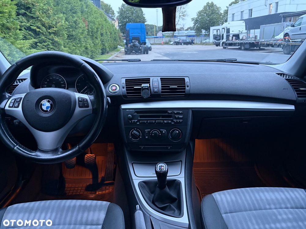 BMW Seria 1 118d - 11