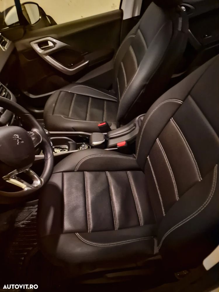 Peugeot 2008 1.2 PureTech Turbo EAT6 S&S Active - 20