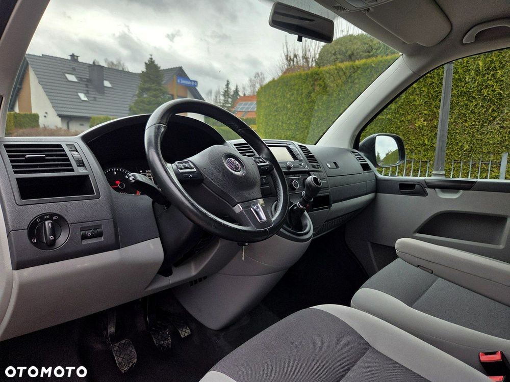 Volkswagen Transporter - 9