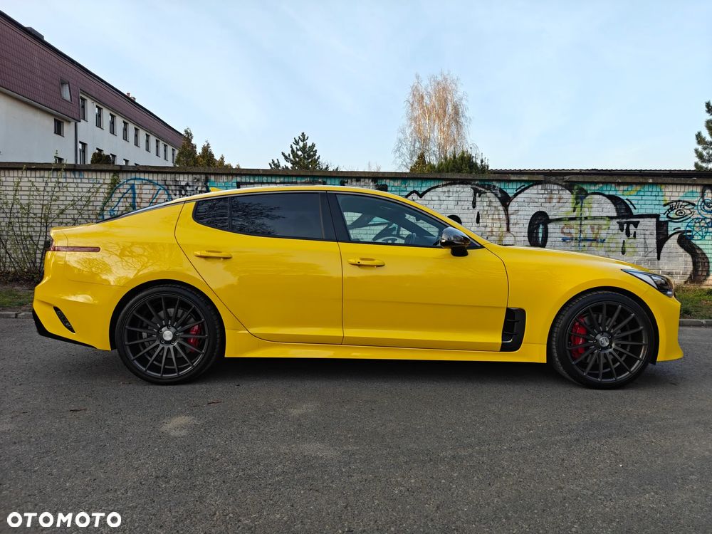 Kia Stinger 3.3 T-GDI AWD GT - 10