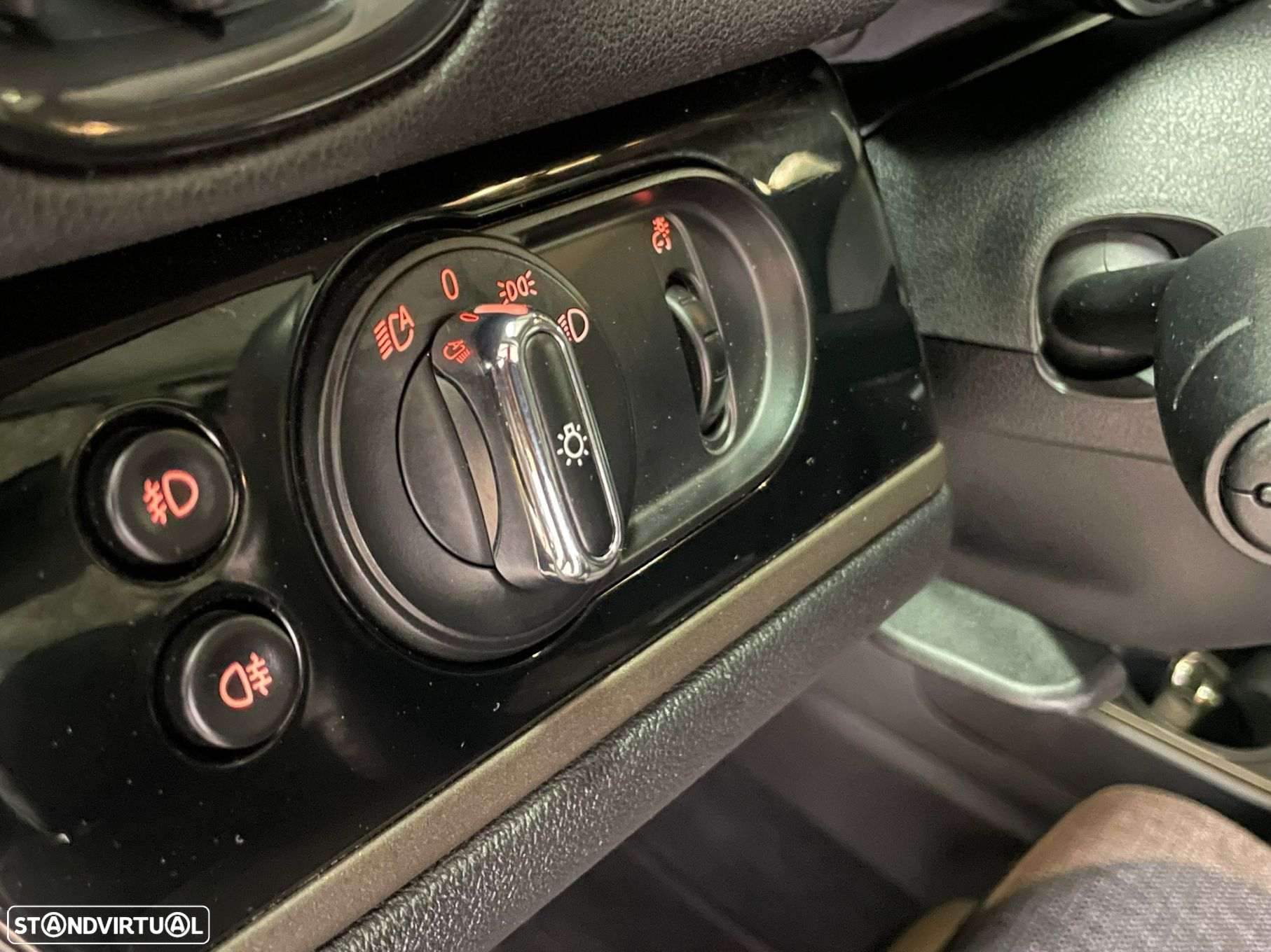 MINI Countryman Cooper SE Premium Essential Auto - 37