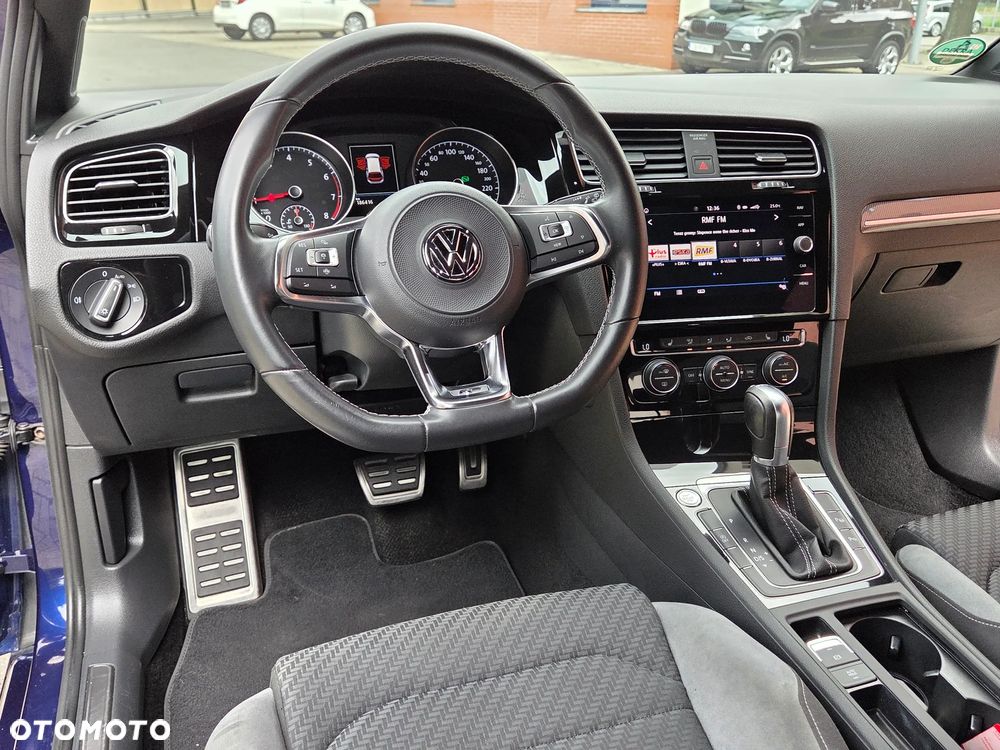 Volkswagen Golf 1.5 eTSI OPF DSG R-Line - 23