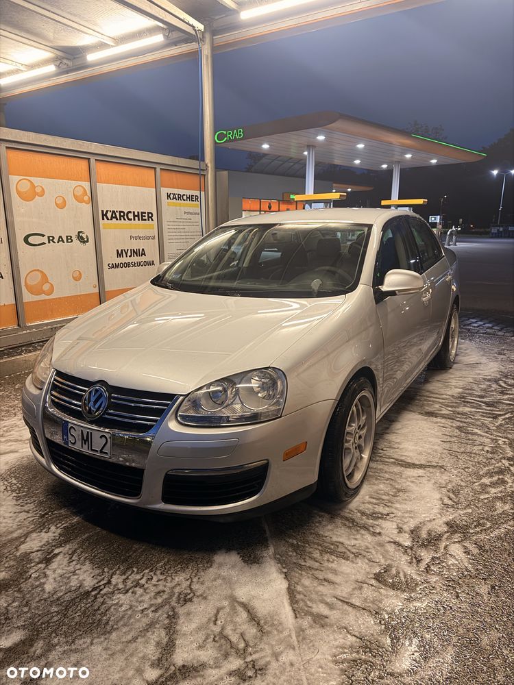 Volkswagen Jetta - 3