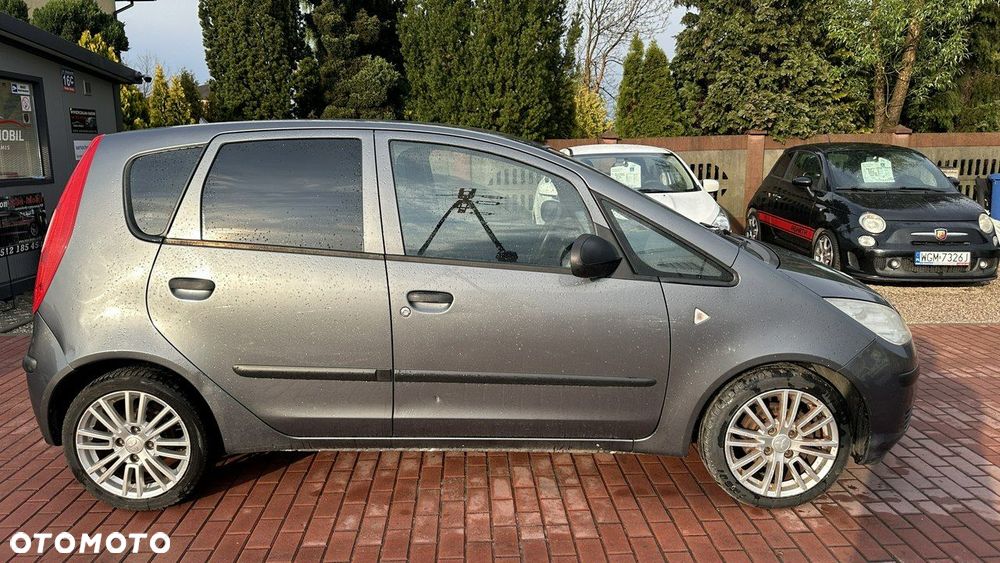 Mitsubishi Colt - 4