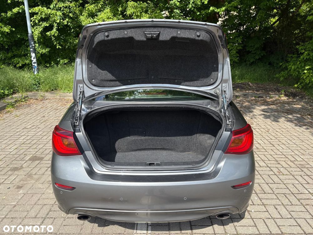 Infiniti Q70 Hybrid GT Premium - 13