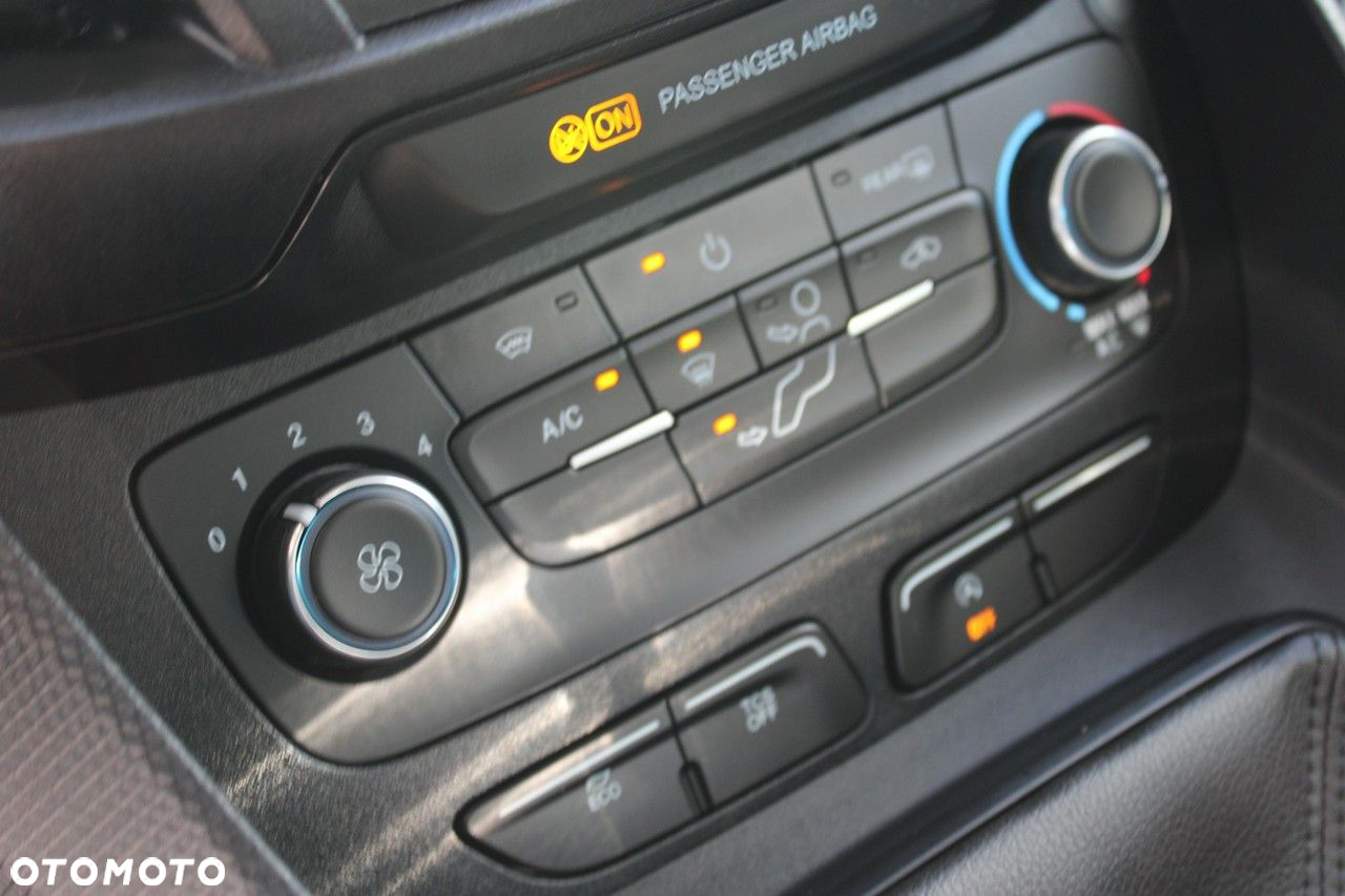 Ford Transit Connect - 21