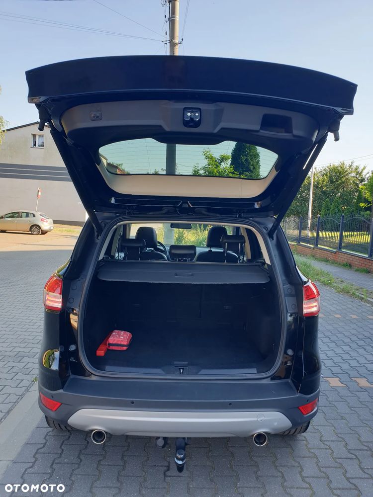Ford Kuga 2.0 TDCi 4x4 Titanium - 38