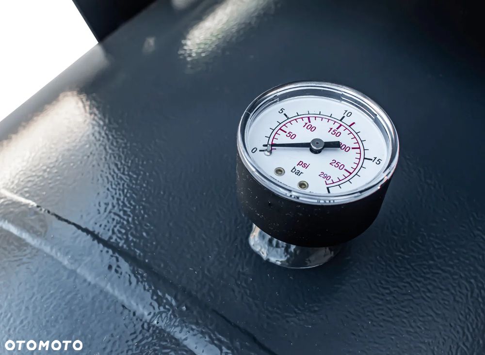 Kompresor śrubowy z oszuszaczem Kupczyk SIRIO 11/500 ES 1500 l/min - 15