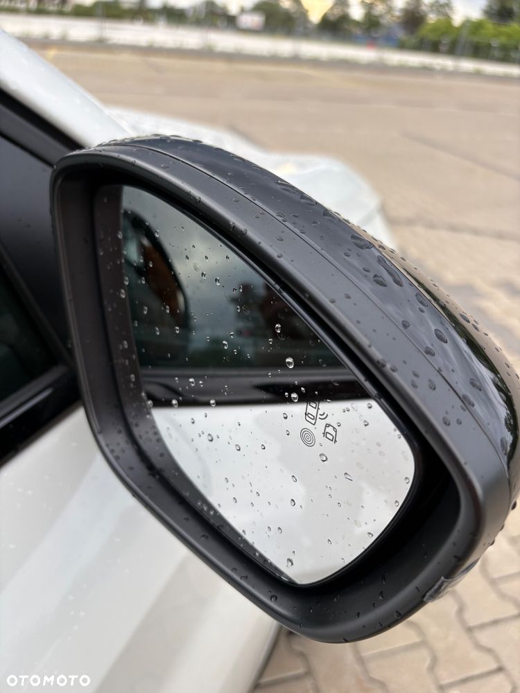 Peugeot 208 GT - 17