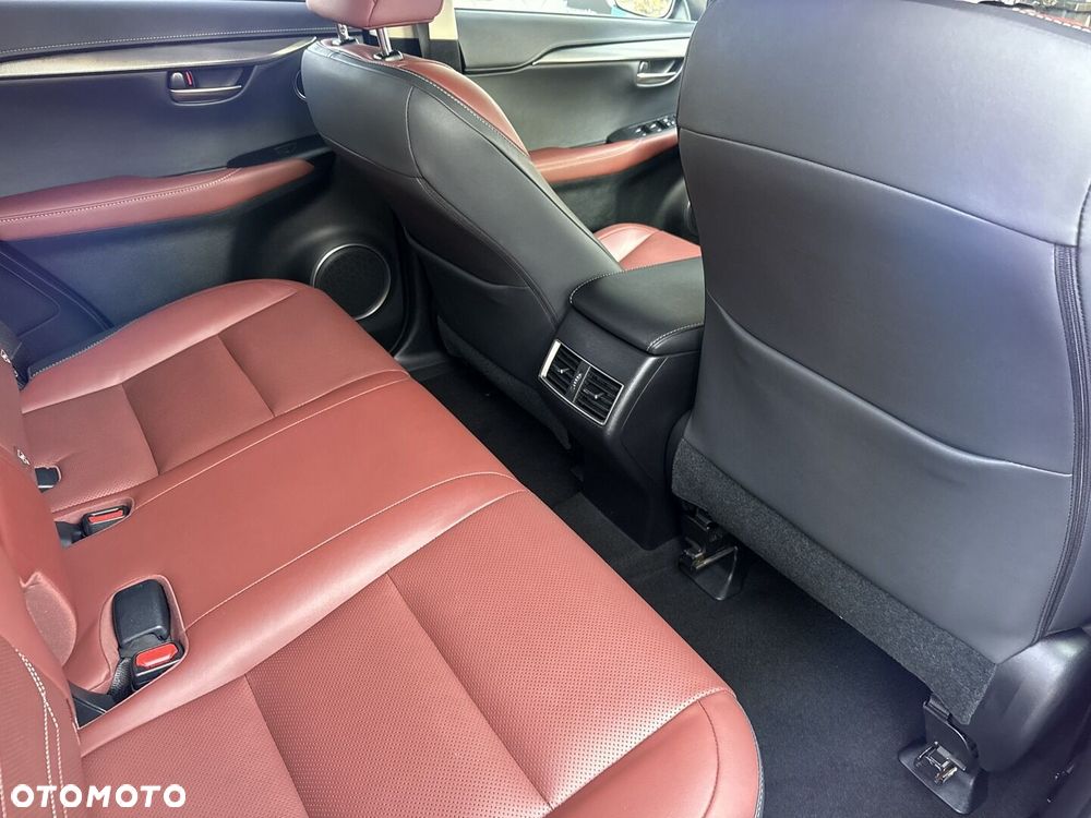 Lexus NX 200t Comfort AWD - 11