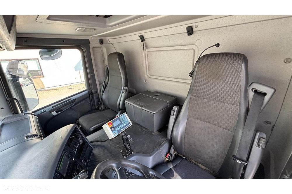 Scania P320 6x2*4 GEESINKNORBA RL300 22H25 - 19