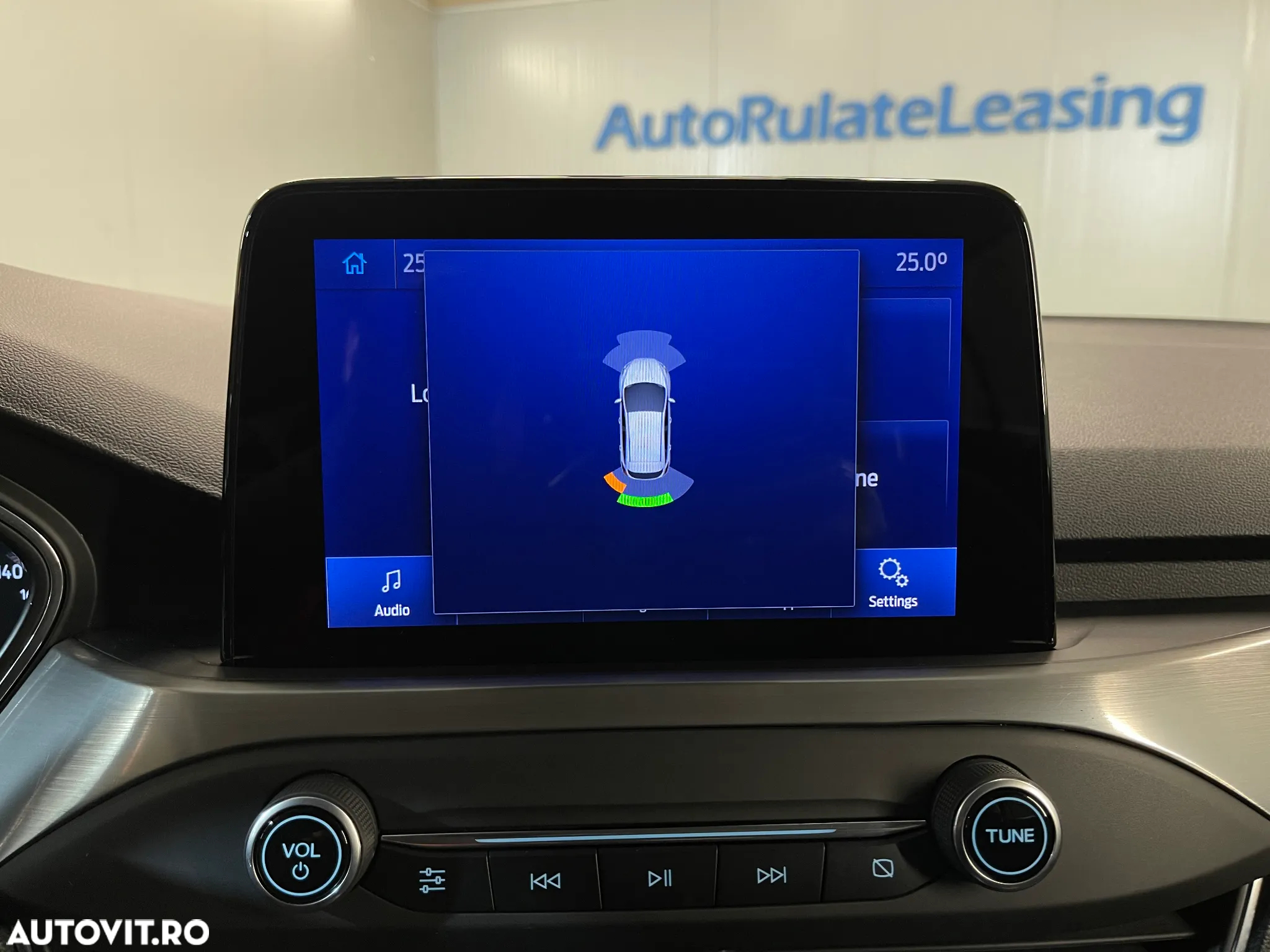 Ford Focus Turnier 2.0 EcoBlue Start-Stopp-System Aut. TITANIUM - 12