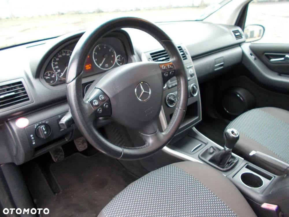 Mercedes-Benz Klasa A 170 Classic - 19