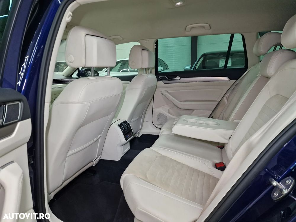 Volkswagen Passat 2.0 TDI SCR 4Motion DSG Highline - 11