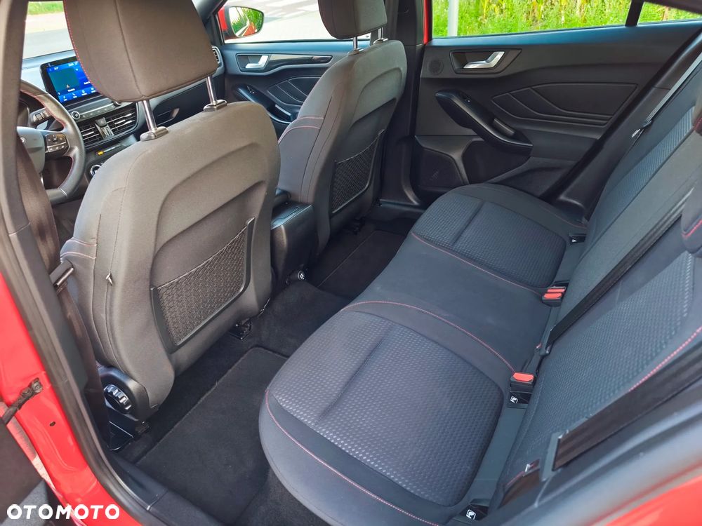 Ford Focus 1.0 EcoBoost ST-Line ASS PowerShift - 24