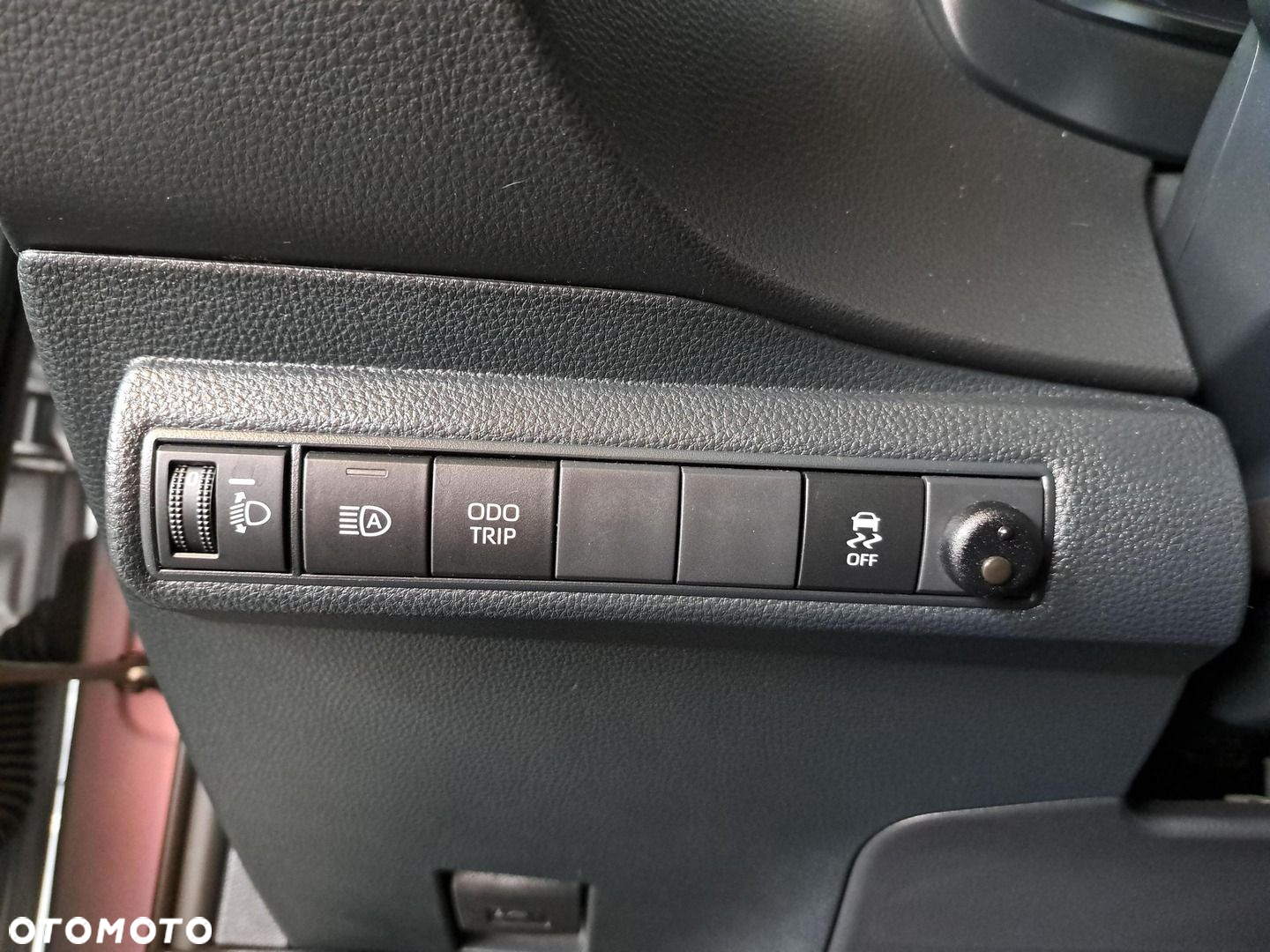 Toyota Corolla 1.8 Hybrid Comfort - 34