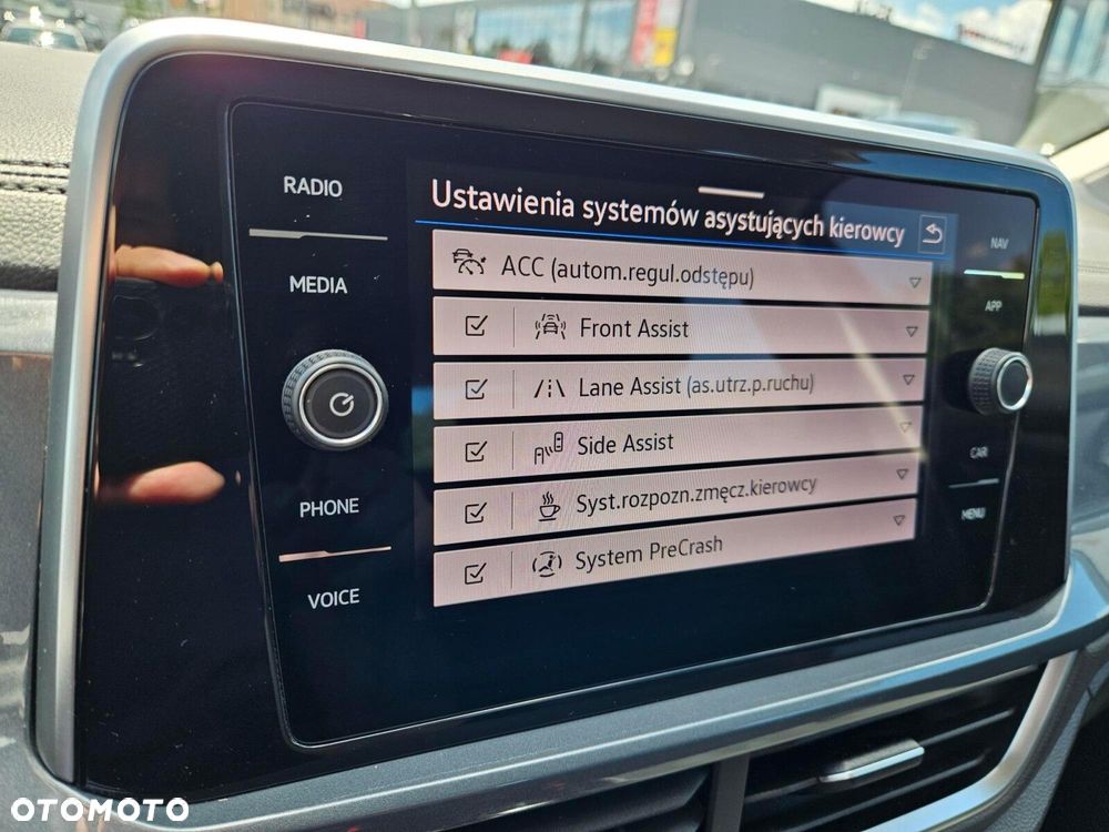 Volkswagen T-Roc 1.5 TSI Style DSG - 17