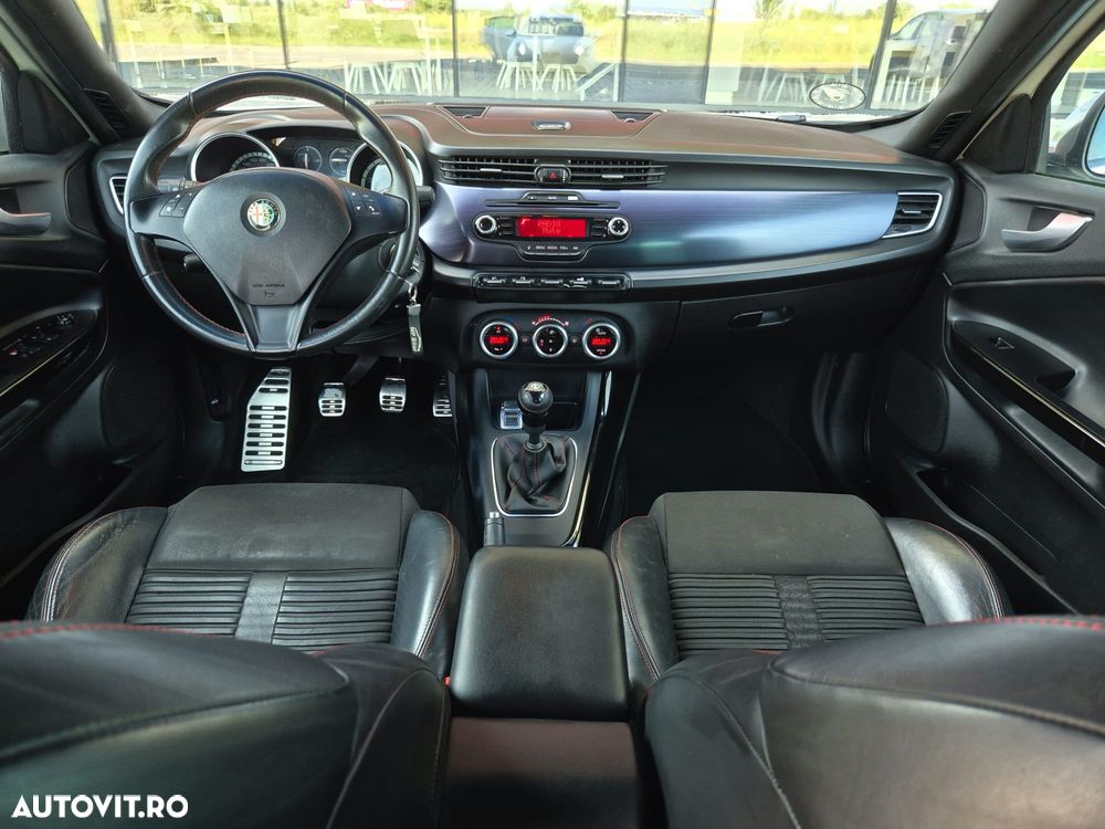 Alfa Romeo Giulietta 1.8 T Quadrifoglio Verde - 7