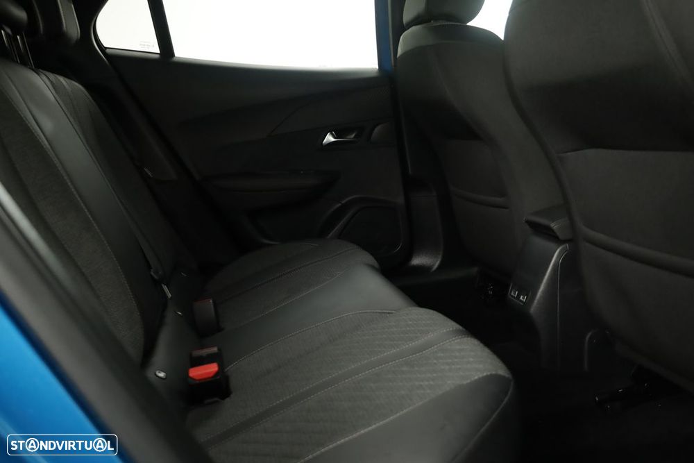 Peugeot 2008 1.2 PureTech Allure - 22