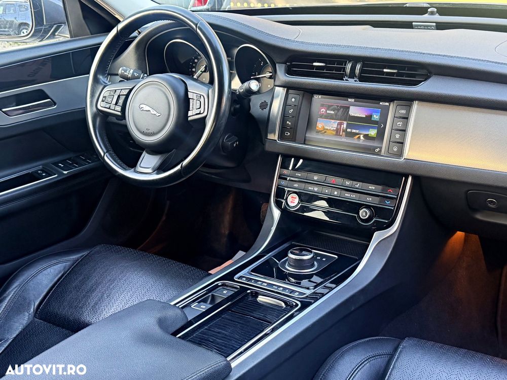 Jaguar XF E-Performance Aut. R-Sport - 6