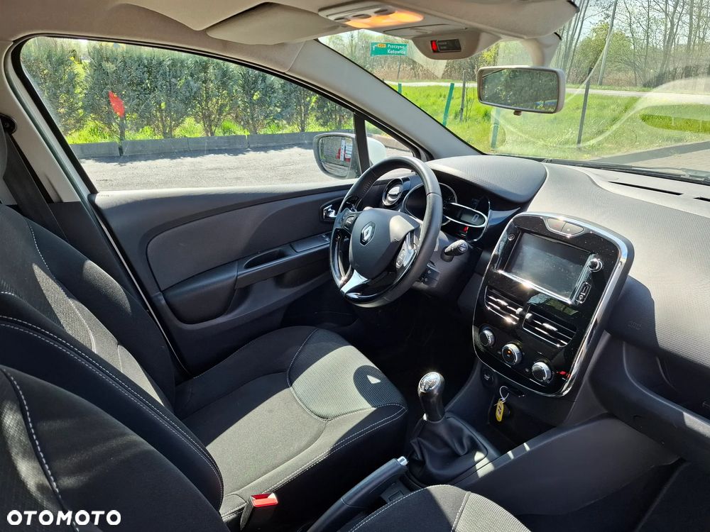 Renault Clio - 29