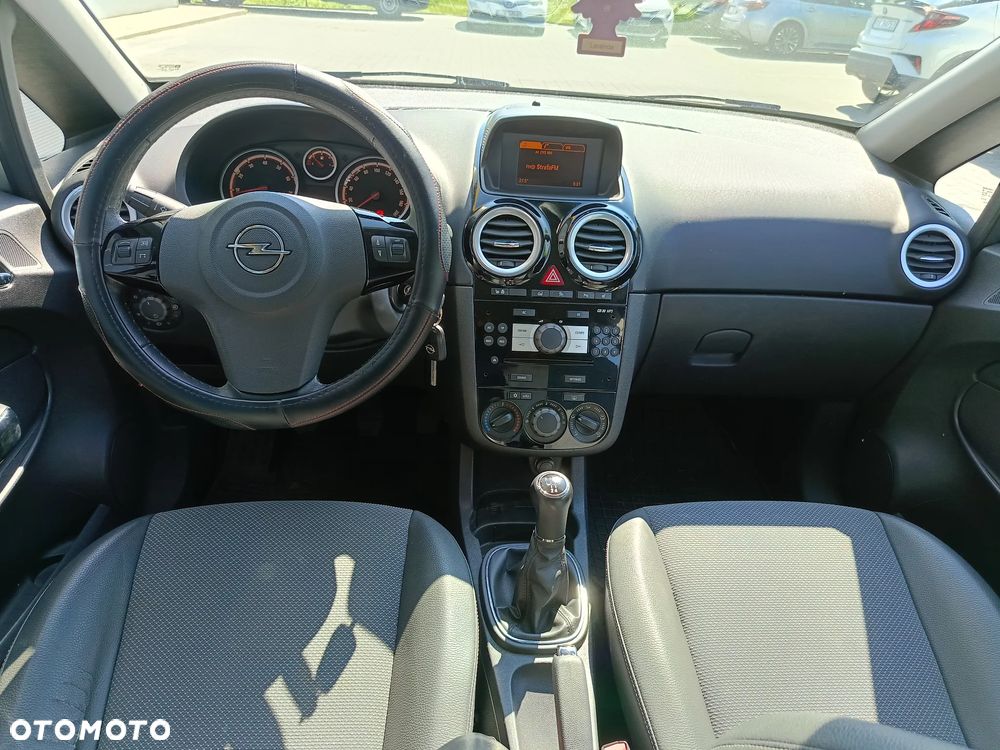 Opel Corsa 1.4 Cosmo - 14