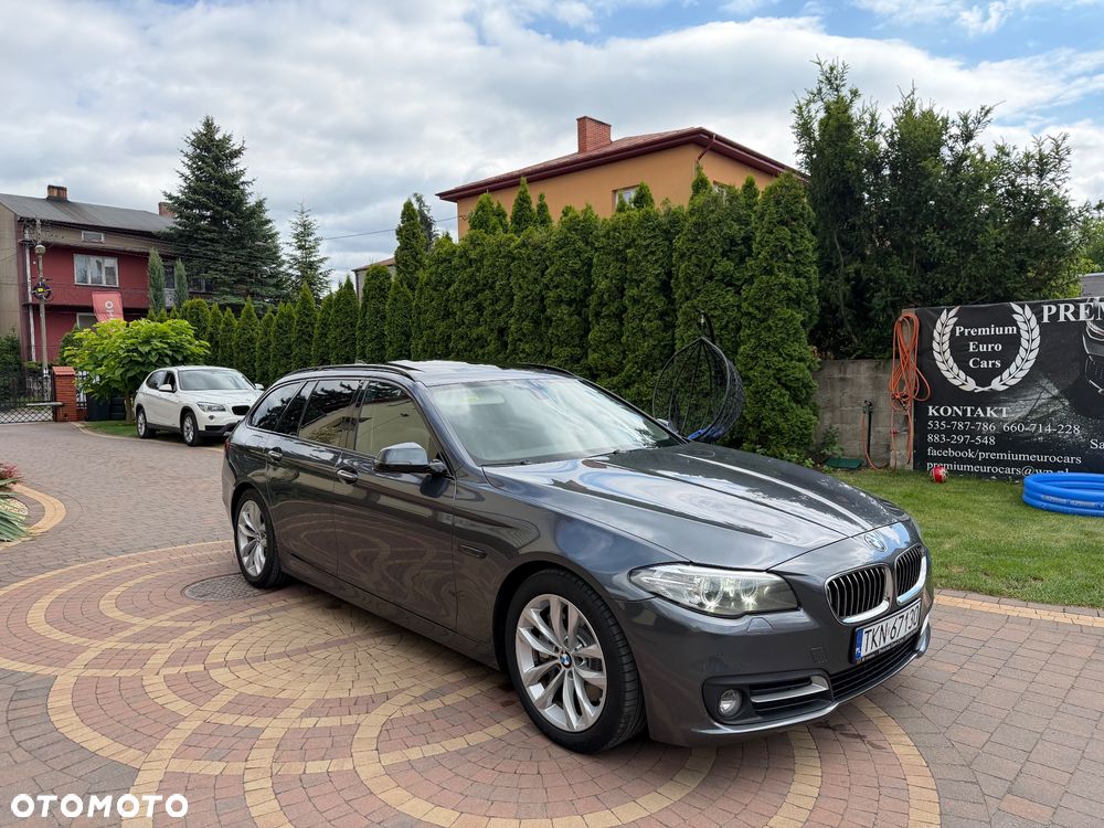 BMW Seria 5 525d Luxury Line - 2
