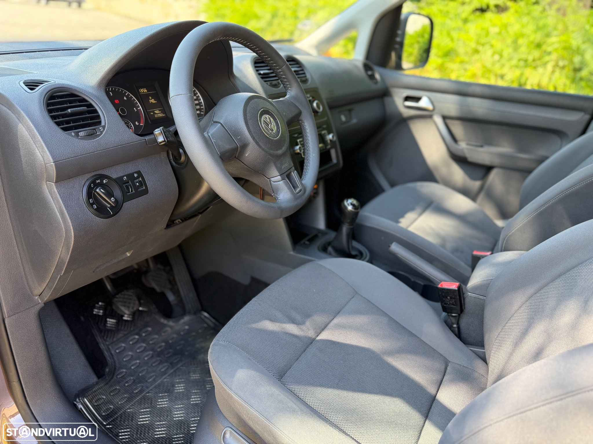 VW Caddy 1.6 TDi Blue.Confortline - 16