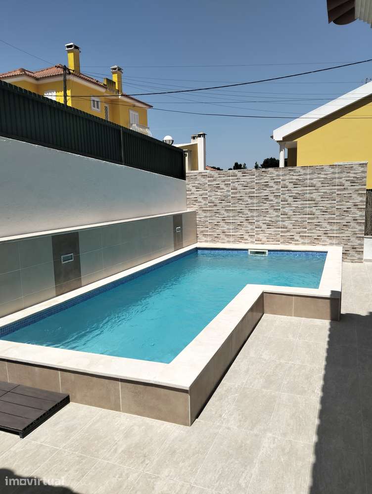 Moradia T5 isolada com piscina nas Quintinhas – Charneca da Caparica - Grande imagem: 2/60