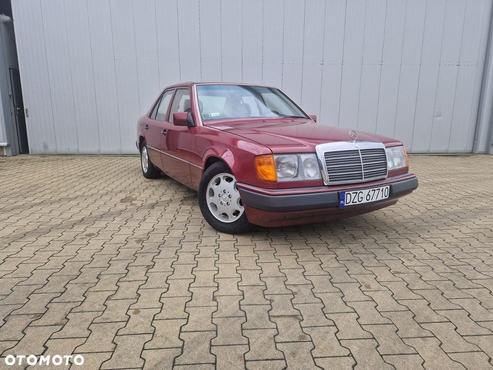 Mercedes-Benz W124 (1984-1993)